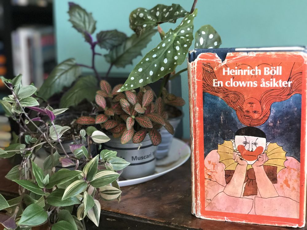 Генрих Бёлль «Глазами клоуна» — книга для ценителей интеллектуальной литературы